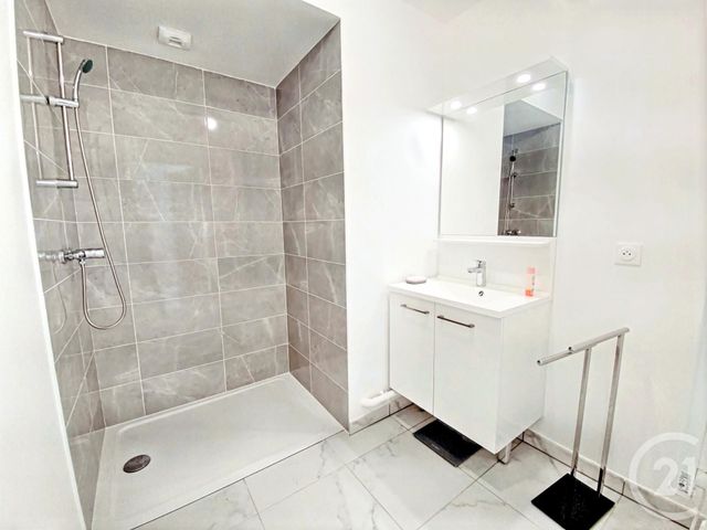 Appartement T3 à vendre - 3 pièces - 62,50 m2 - Aix Les Bains - 73 - RHONE-ALPES