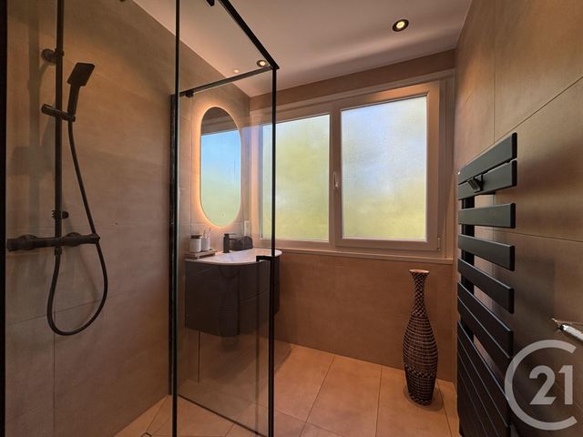 Appartement T3 à vendre - 3 pièces - 74,38 m2 - Cran Gevrier - 74 - RHONE-ALPES