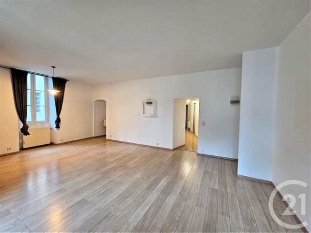 Appartement T4 à louer - 5 pièces - 91,76 m2 - Chambery - 73 - RHONE-ALPES