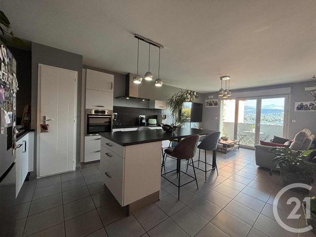 Appartement T3 à vendre - 3 pièces - 67,71 m2 - La Motte Servolex - 73 - RHONE-ALPES
