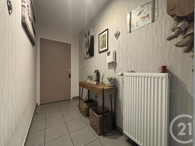 Appartement T3 à vendre - 3 pièces - 67,71 m2 - La Motte Servolex - 73 - RHONE-ALPES
