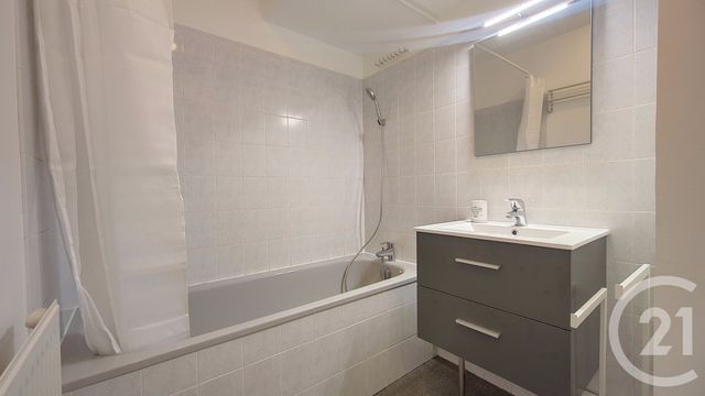 Appartement T3 à louer - 3 pièces - 68,68 m2 - Aix Les Bains - 73 - RHONE-ALPES