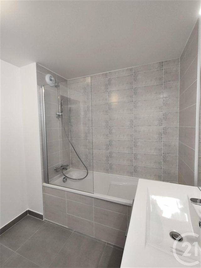 Appartement T3 à louer - 3 pièces - 65,20 m2 - Aix Les Bains - 73 - RHONE-ALPES