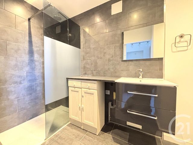 Appartement T3 &agrave; louer - 3 pi&egrave;ces - 56,88 m2 - Aix Les Bains - 73 - RHONE-ALPES