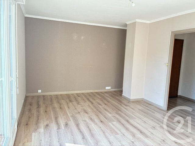 Appartement T4 &agrave; louer - 4 pi&egrave;ces - 72,12 m2 - Aix Les Bains - 73 - RHONE-ALPES