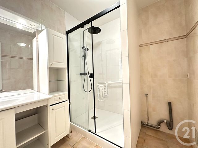 Appartement T3 &agrave; louer - 3 pi&egrave;ces - 77,23 m2 - Aix Les Bains - 73 - RHONE-ALPES