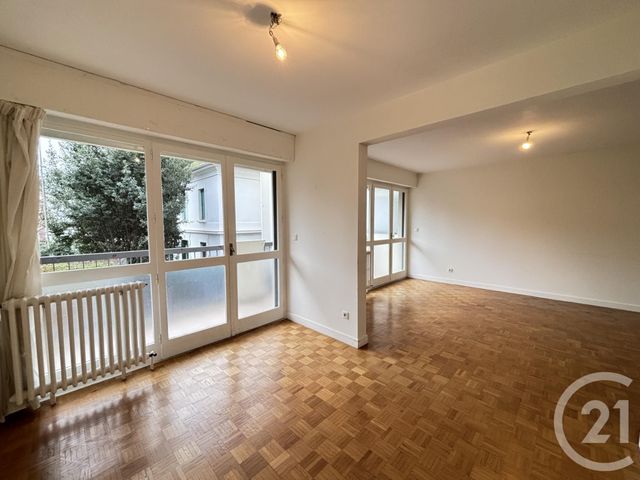 Appartement T3 &agrave; louer - 3 pi&egrave;ces - 77,23 m2 - Aix Les Bains - 73 - RHONE-ALPES