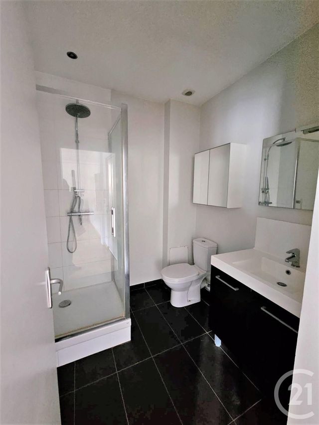 Appartement T2 &agrave; louer - 2 pi&egrave;ces - 43,92 m2 - Aix Les Bains - 73 - RHONE-ALPES