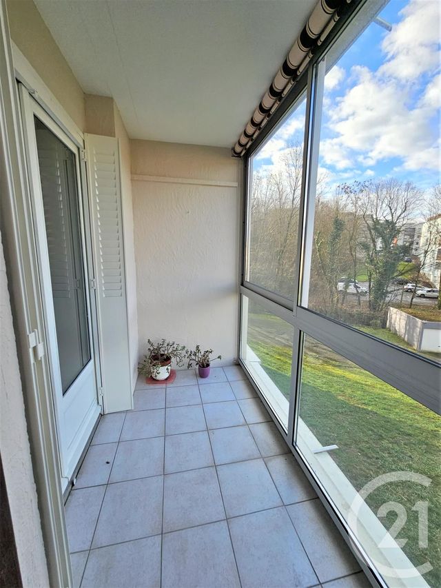 Appartement T3 &agrave; louer - 3 pi&egrave;ces - 63,07 m2 - Chambery - 73 - RHONE-ALPES