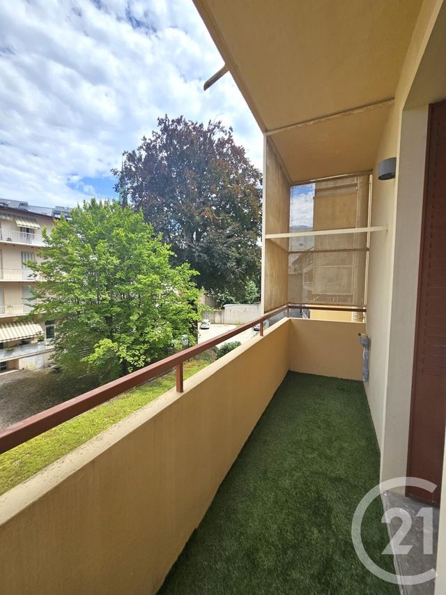Appartement T3 &agrave; louer - 3 pi&egrave;ces - 61,01 m2 - Aix Les Bains - 73 - RHONE-ALPES