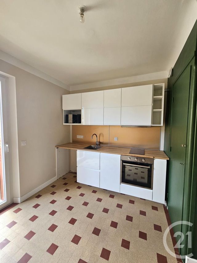 Appartement T3 &agrave; louer - 3 pi&egrave;ces - 61,01 m2 - Aix Les Bains - 73 - RHONE-ALPES