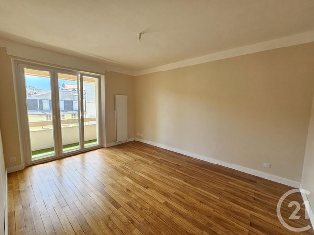 Appartement T3 &agrave; louer - 3 pi&egrave;ces - 61,01 m2 - Aix Les Bains - 73 - RHONE-ALPES