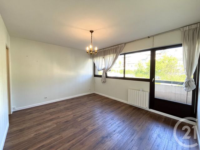 Appartement T3 &agrave; louer - 3 pi&egrave;ces - 69,71 m2 - Aix Les Bains - 73 - RHONE-ALPES