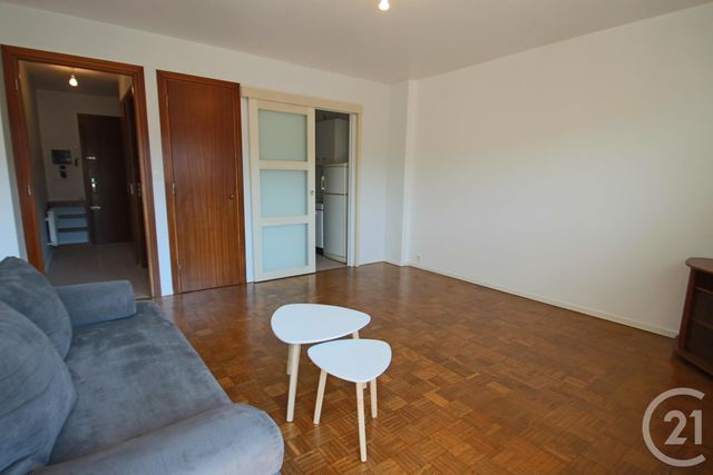 Appartement T1 &agrave; louer - 1 pi&egrave;ce - 32,60 m2 - Aix Les Bains - 73 - RHONE-ALPES