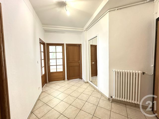 Appartement T2 &agrave; louer - 2 pi&egrave;ces - 59,88 m2 - Aix Les Bains - 73 - RHONE-ALPES
