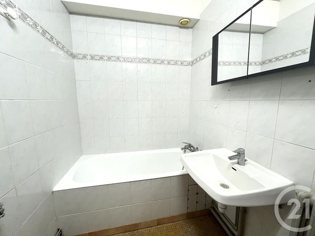 Appartement T1 &agrave; louer - 1 pi&egrave;ce - 30,07 m2 - Aix Les Bains - 73 - RHONE-ALPES