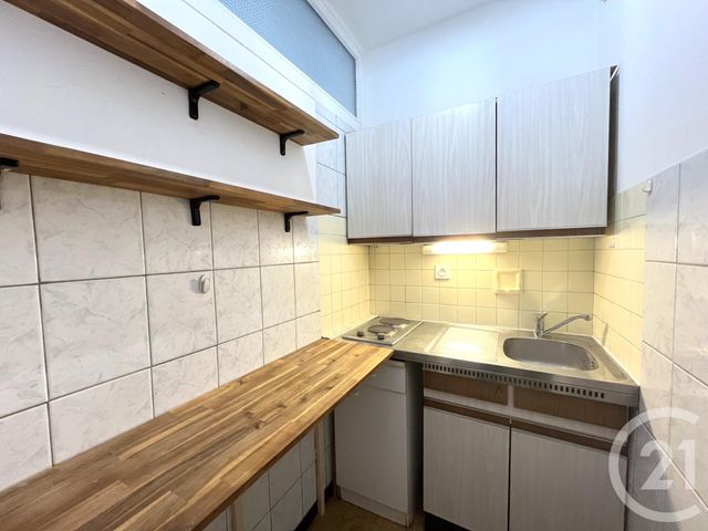 Appartement T1 &agrave; louer - 1 pi&egrave;ce - 30,07 m2 - Aix Les Bains - 73 - RHONE-ALPES