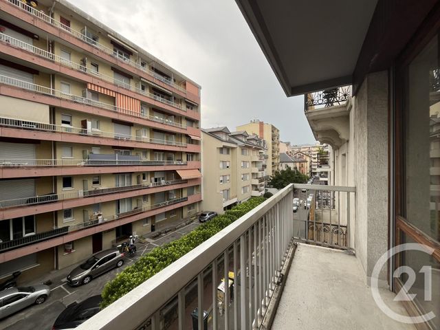 Appartement T1 &agrave; louer - 1 pi&egrave;ce - 30,07 m2 - Aix Les Bains - 73 - RHONE-ALPES