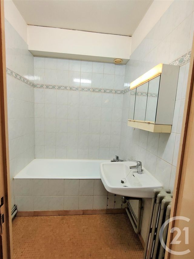 Appartement T1 &agrave; louer - 1 pi&egrave;ce - 30,07 m2 - Aix Les Bains - 73 - RHONE-ALPES