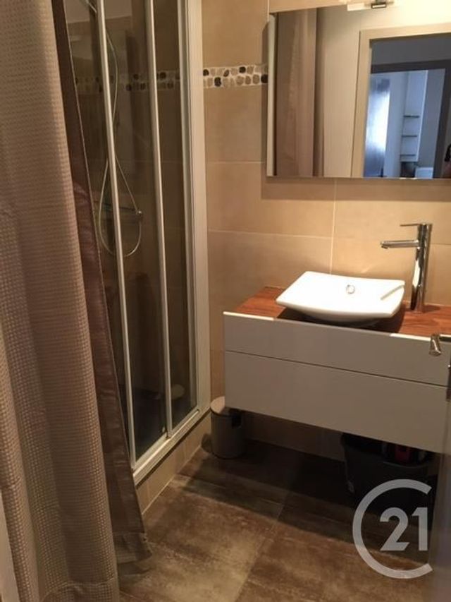 Appartement T2 &agrave; louer - 2 pi&egrave;ces - 45,82 m2 - Aix Les Bains - 73 - RHONE-ALPES