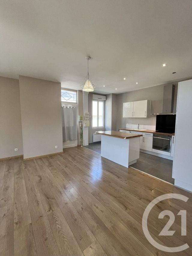 Appartement T3 &agrave; louer - 3 pi&egrave;ces - 65,24 m2 - Aix Les Bains - 73 - RHONE-ALPES