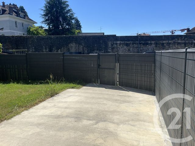 Appartement T3 &agrave; louer - 3 pi&egrave;ces - 65,24 m2 - Aix Les Bains - 73 - RHONE-ALPES