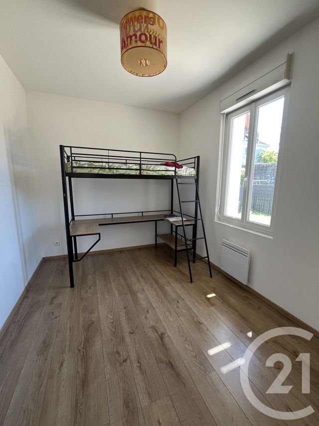 Appartement T3 &agrave; louer - 3 pi&egrave;ces - 65,24 m2 - Aix Les Bains - 73 - RHONE-ALPES