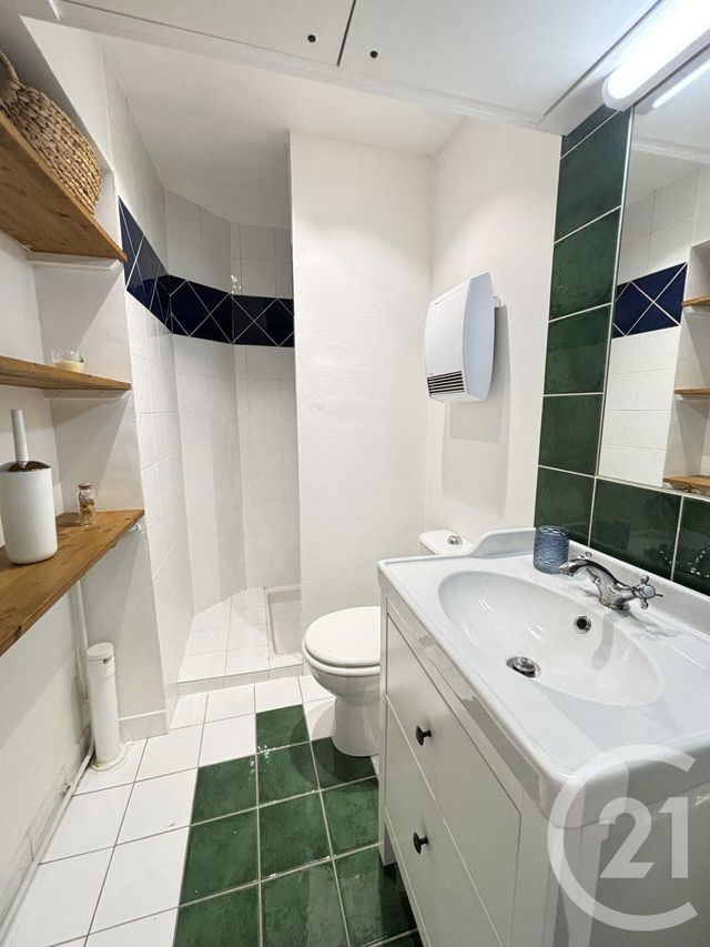 Appartement T2 &agrave; louer - 2 pi&egrave;ces - 34,63 m2 - Chambery - 73 - RHONE-ALPES