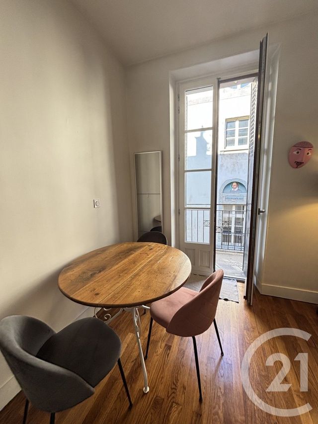Appartement T2 &agrave; louer - 2 pi&egrave;ces - 34,63 m2 - Chambery - 73 - RHONE-ALPES