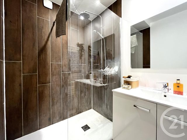Appartement T3 &agrave; louer - 3 pi&egrave;ces - 64,57 m2 - Chambery - 73 - RHONE-ALPES
