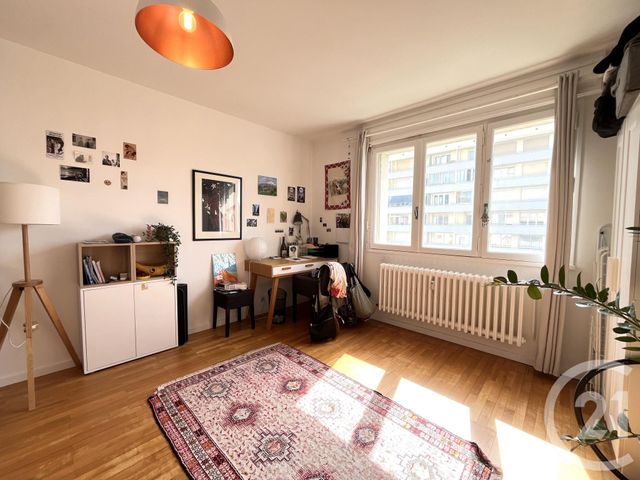 Appartement T3 &agrave; louer - 3 pi&egrave;ces - 64,57 m2 - Chambery - 73 - RHONE-ALPES