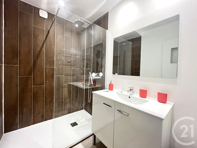Appartement T3 &agrave; louer - 3 pi&egrave;ces - 64,57 m2 - Chambery - 73 - RHONE-ALPES