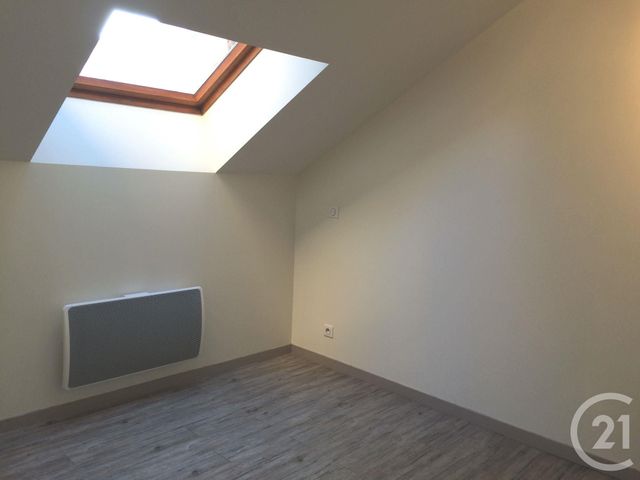 Appartement T3 &agrave; louer - 3 pi&egrave;ces - 36,71 m2 - Aix Les Bains - 73 - RHONE-ALPES