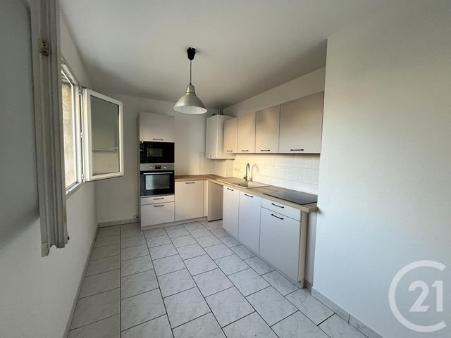 Appartement T4 &agrave; louer - 4 pi&egrave;ces - 71,80 m2 - Barberaz - 73 - RHONE-ALPES