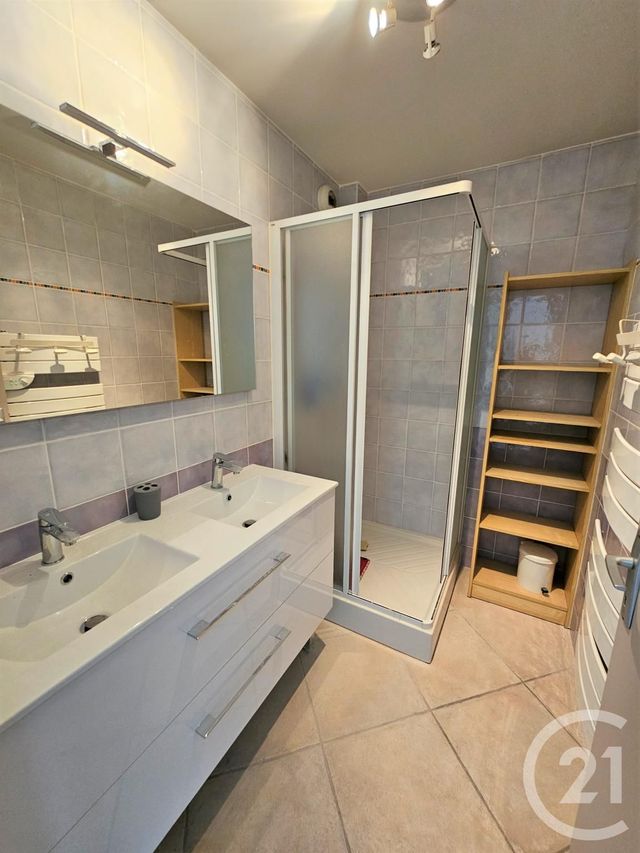 Appartement T3 &agrave; louer - 3 pi&egrave;ces - 77,33 m2 - Aix Les Bains - 73 - RHONE-ALPES