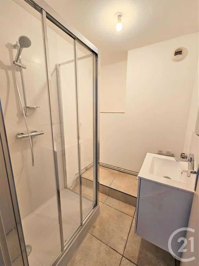 Appartement T3 &agrave; louer - 3 pi&egrave;ces - 77,33 m2 - Aix Les Bains - 73 - RHONE-ALPES