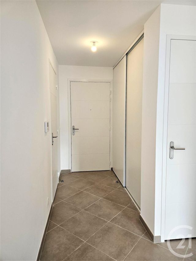 Appartement T4 &agrave; louer - 4 pi&egrave;ces - 81,74 m2 - Challes Les Eaux - 73 - RHONE-ALPES