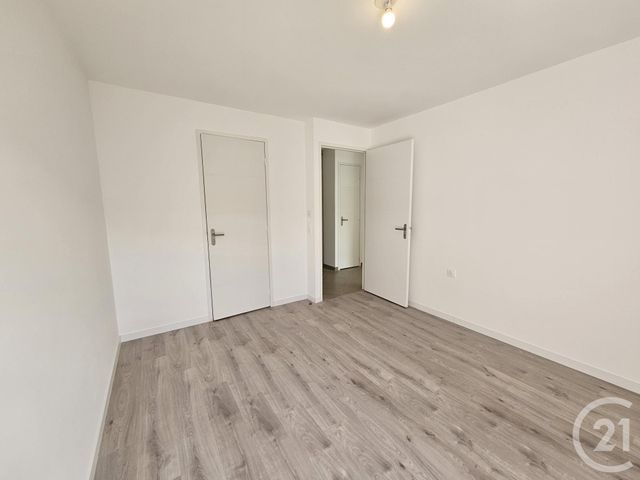 Appartement T4 &agrave; louer - 4 pi&egrave;ces - 81,74 m2 - Challes Les Eaux - 73 - RHONE-ALPES