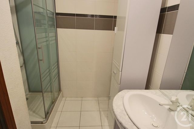 Appartement T3 &agrave; louer - 3 pi&egrave;ces - 71,27 m2 - Aix Les Bains - 73 - RHONE-ALPES