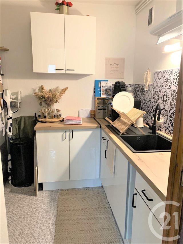 Appartement T1 &agrave; louer - 1 pi&egrave;ce - 33,20 m2 - Aix Les Bains - 73 - RHONE-ALPES