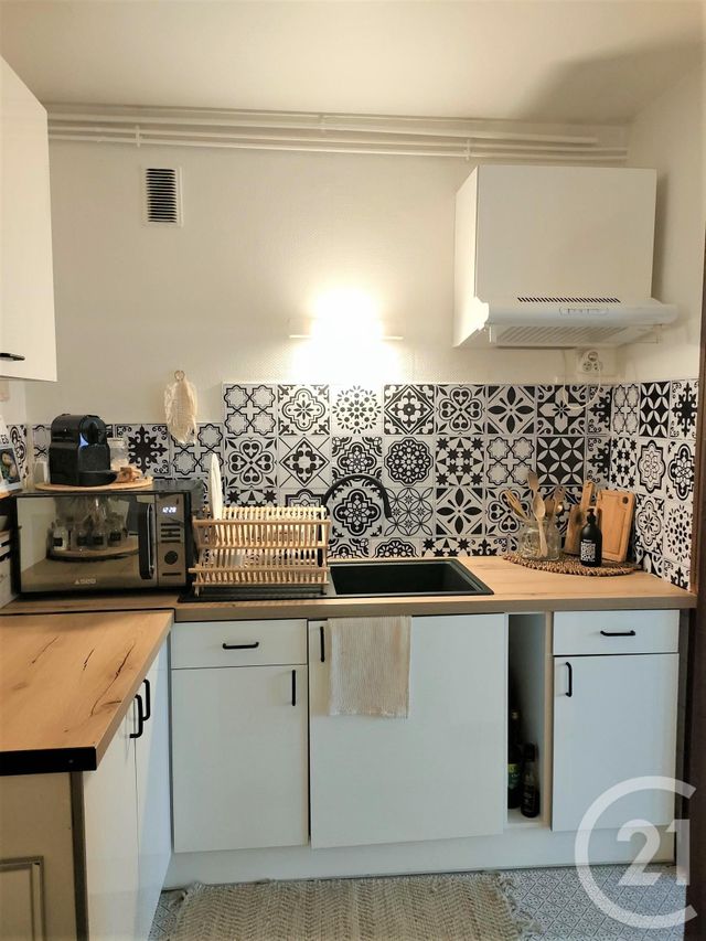 Appartement T1 &agrave; louer - 1 pi&egrave;ce - 33,20 m2 - Aix Les Bains - 73 - RHONE-ALPES
